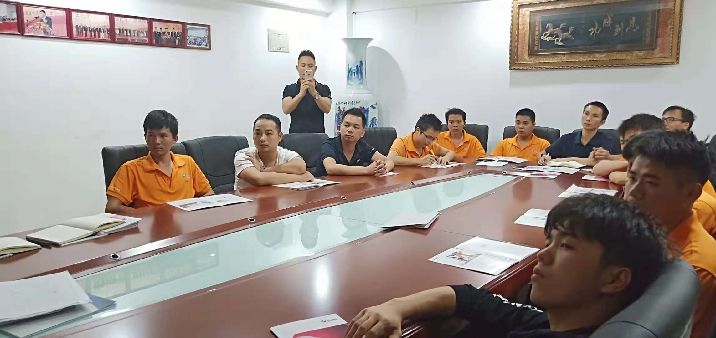 大型塑膠模具技術探討會議